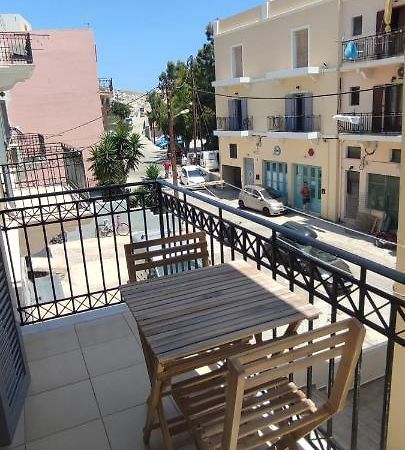 Nicol'S Apartment Ermoupoli Dış mekan fotoğraf